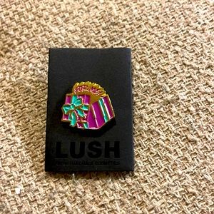 Lush collectors pin from Korea. NIP